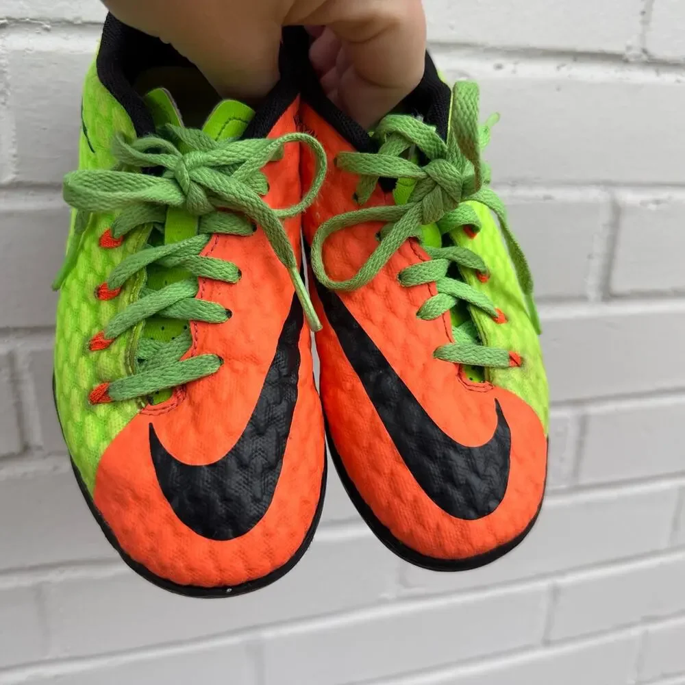 Nike Hypervenom soccer shoes Youth size 1.5 - Picture 2 of 6